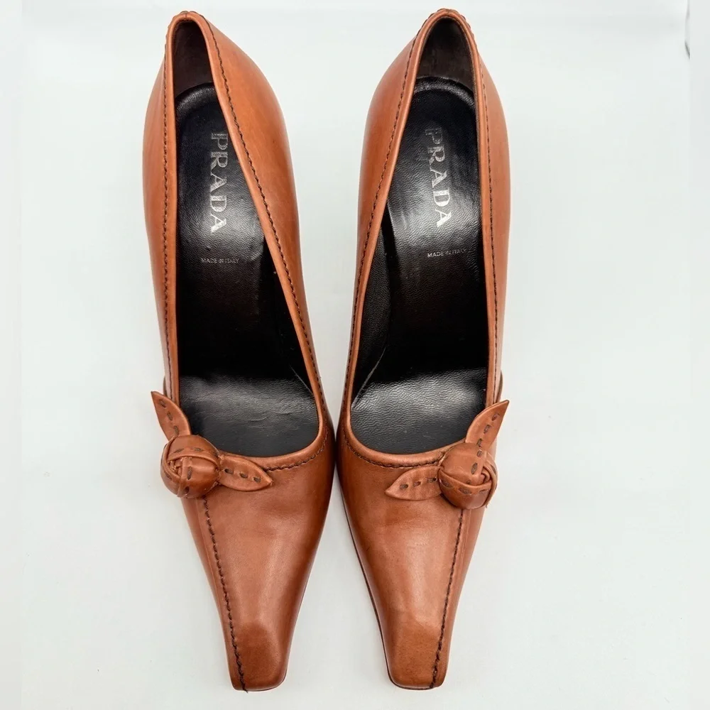 Prada Vintage Brown Leather 3D flower appilique square toe 100mm pumps EU37